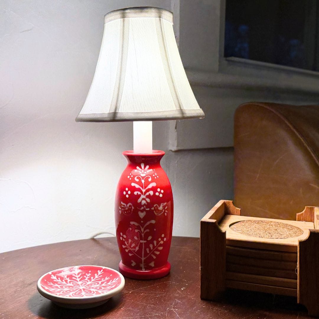 Red Scandinavian Small Slim Lamp